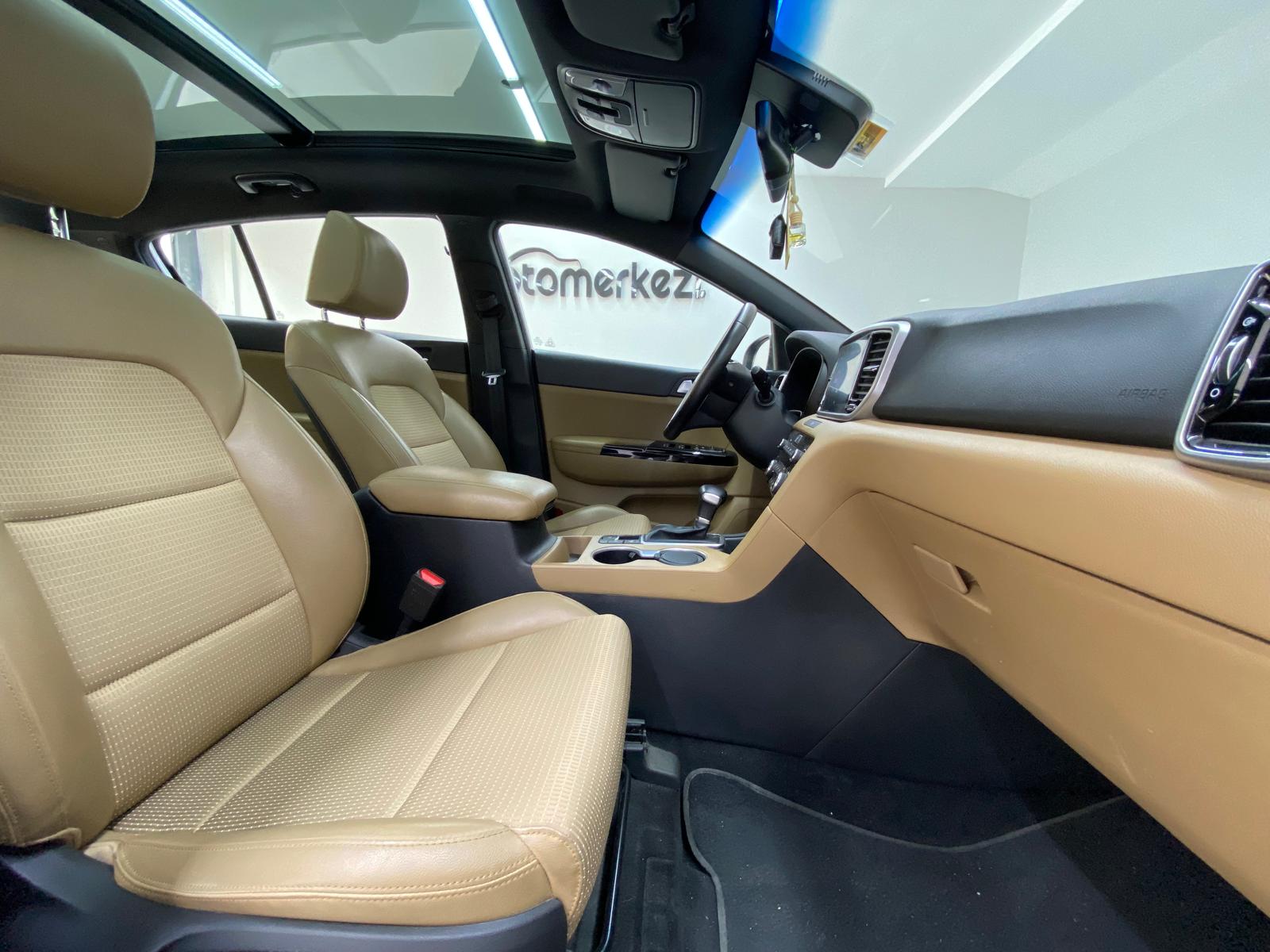 KIA SPORTAGE 12